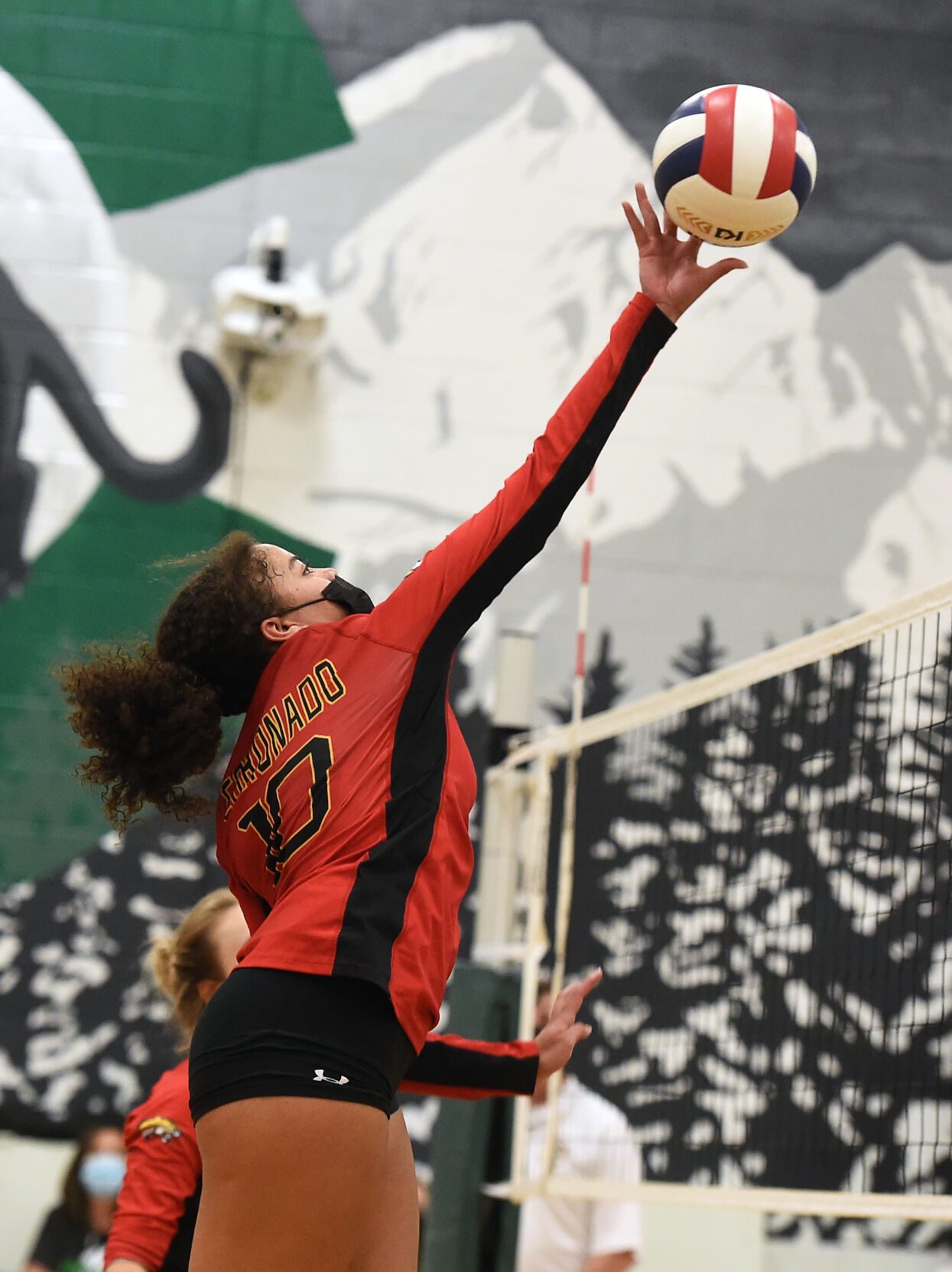 040721-s-volleyball 1845.jpg
